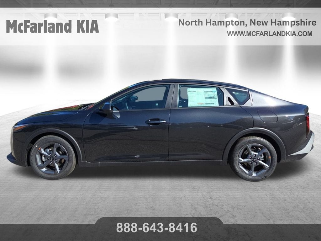 New 2025 Kia K4 LXS Sedan