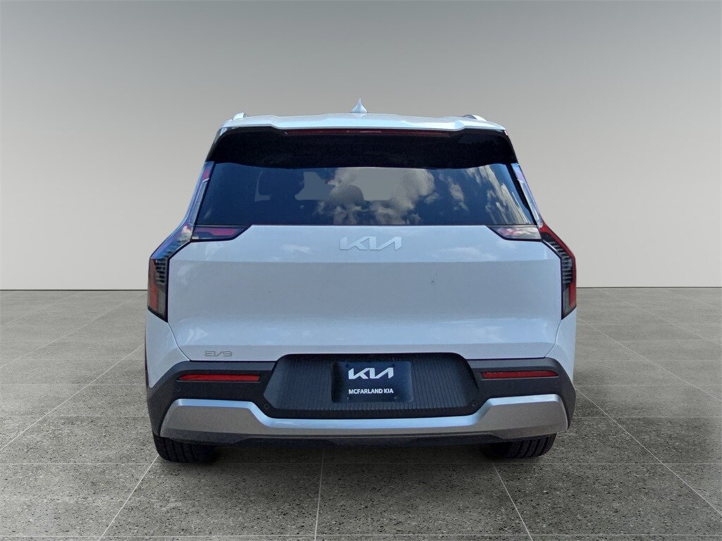 2026 Kia EV9 Wind photo 4