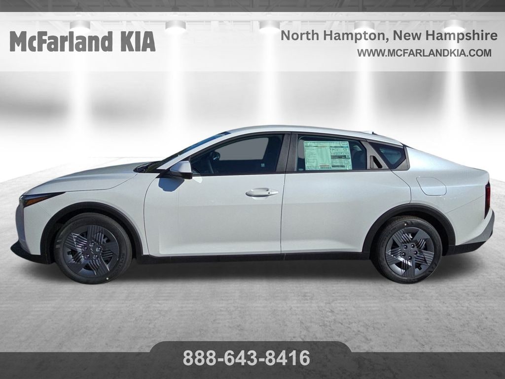 New 2025 Kia K4 LX Sedan