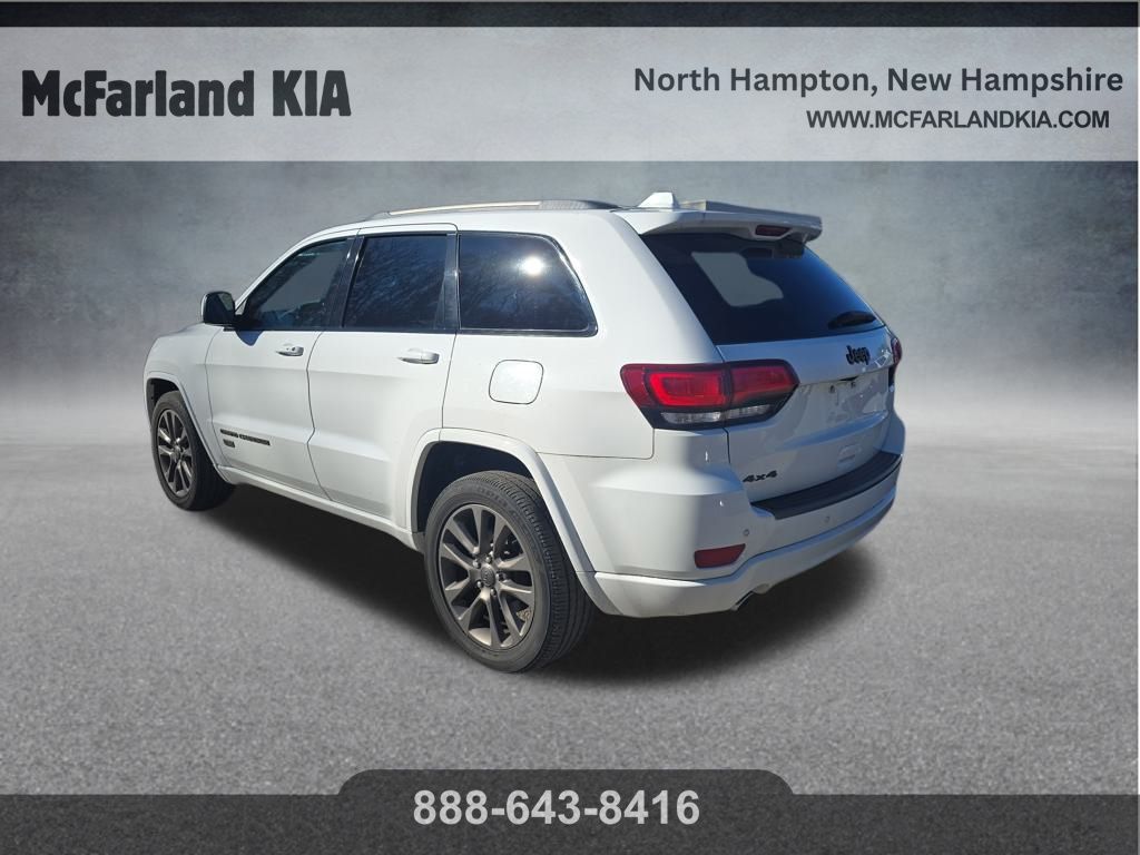 2017 Jeep Grand Cherokee Limited Anniversary Edition photo 2