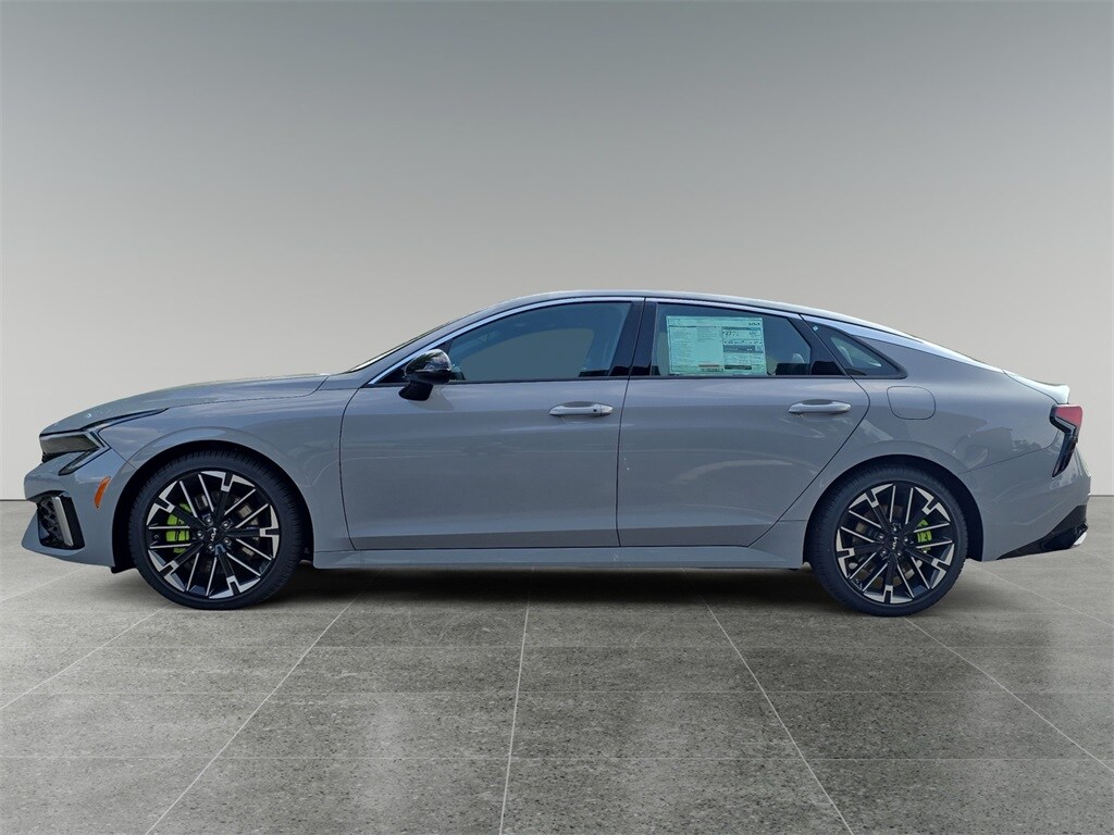 2026 Kia K5 GT photo 2