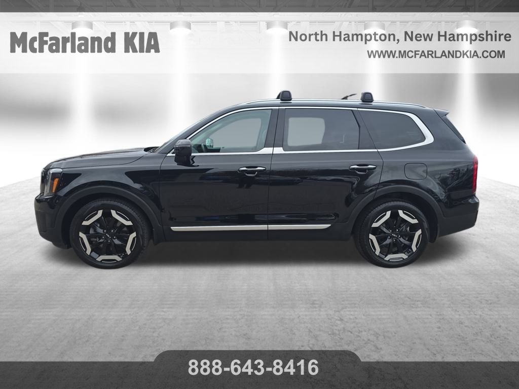 2024 Kia Telluride S photo 2
