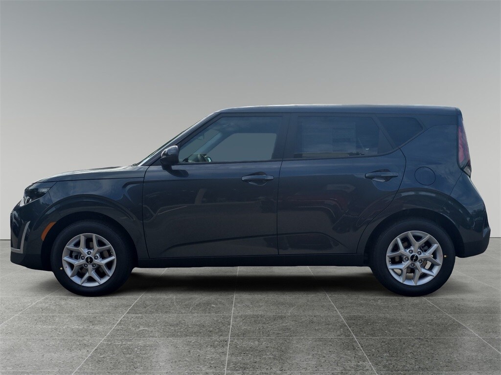 2025 Kia Soul LX photo 2