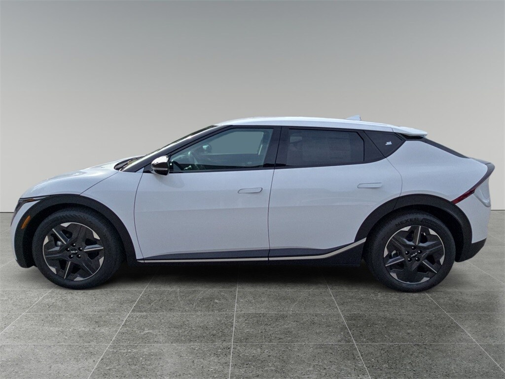 2025 Kia EV6 Light photo 2