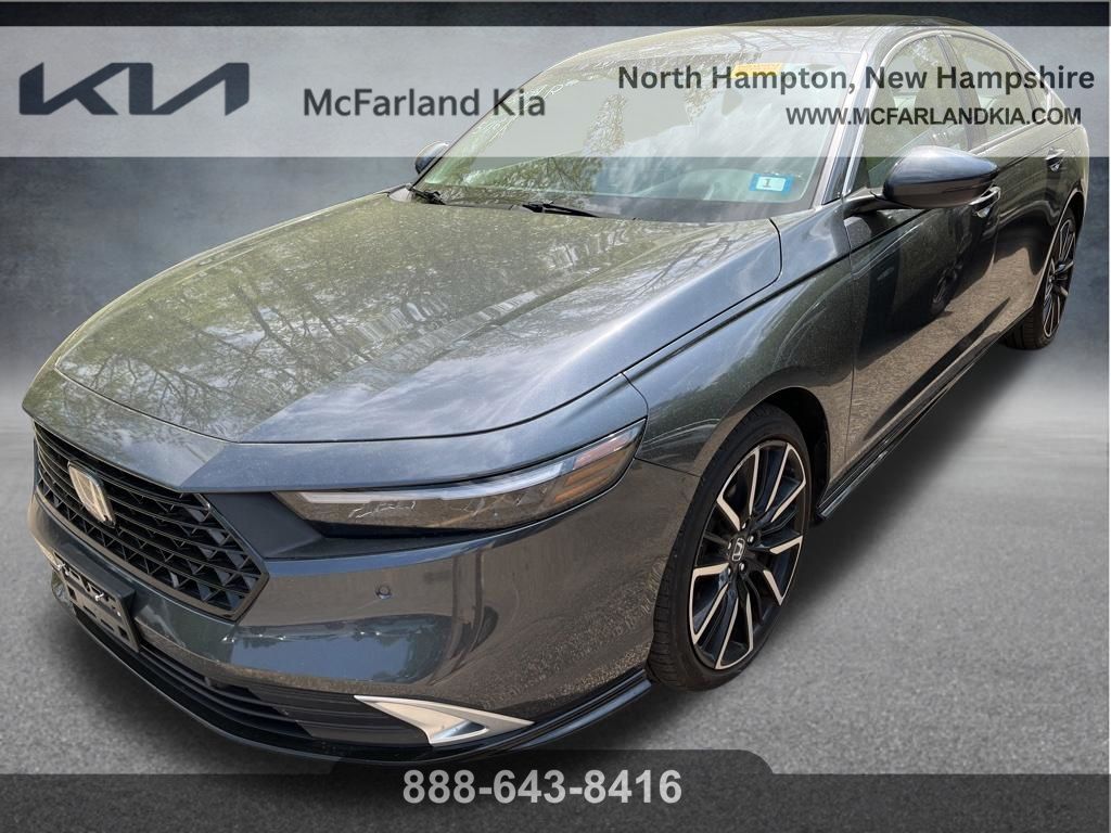 2023 Honda Accord Hybrid Touring's photo
