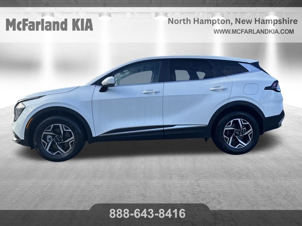 2023 Kia Sportage LX photo 2