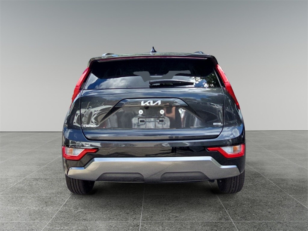 2025 Kia Niro SX photo 4