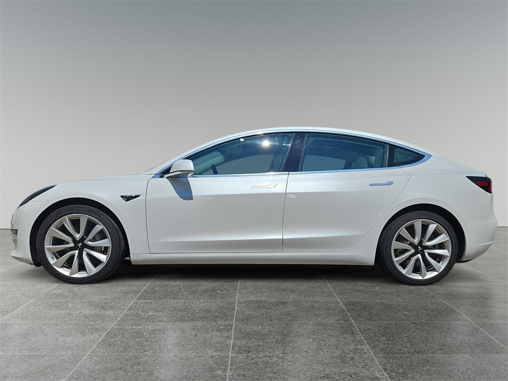 2018 Tesla Model 3 photo 2