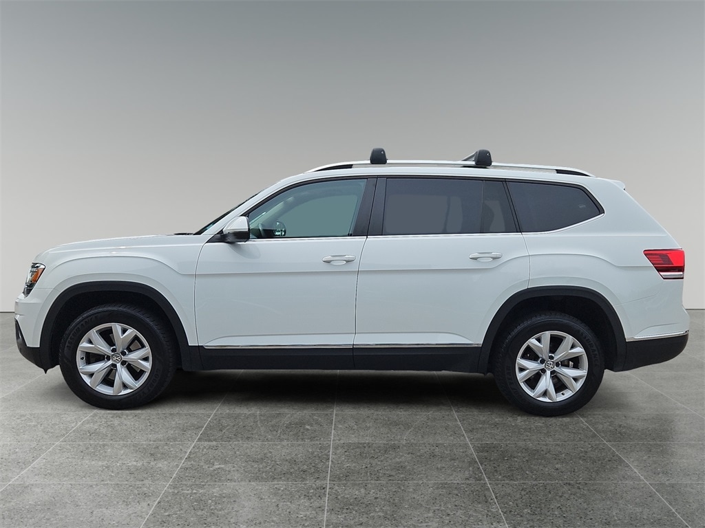 Used 2018 Volkswagen Atlas SEL with VIN 1V2MR2CA2JC548281 for sale in North Hampton, NH