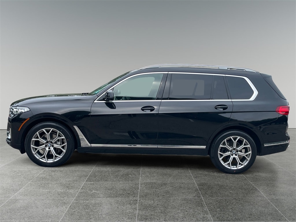 Used 2021 BMW X7 40i with VIN 5UXCW2C07M9G90898 for sale in North Hampton, NH