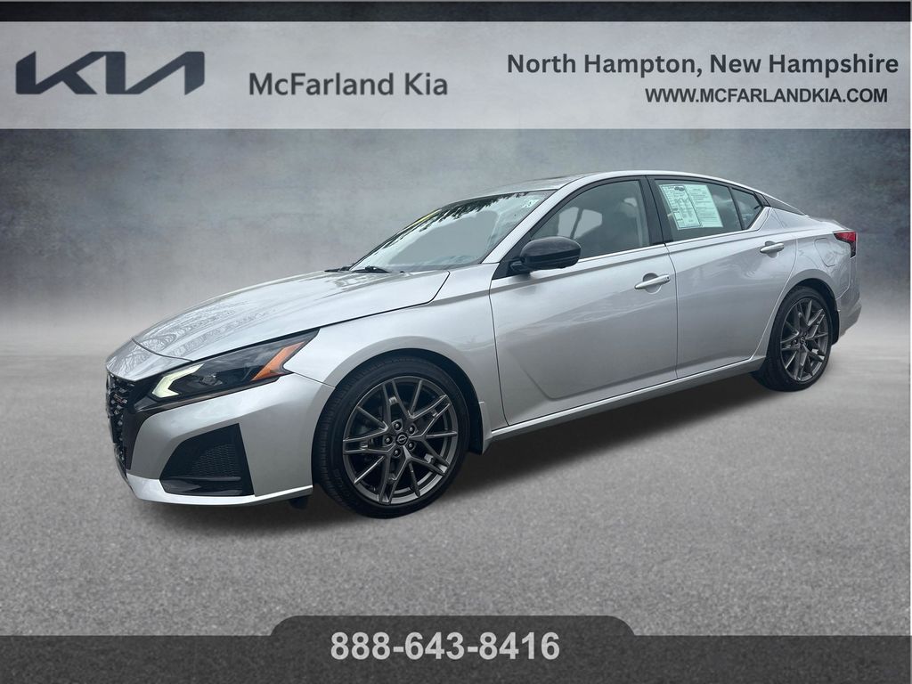 2023 Nissan Altima 2.0 VC-T SR's photo