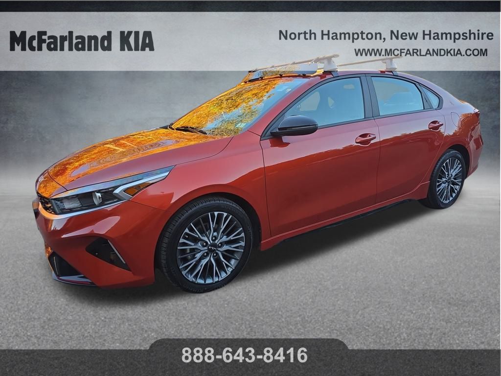 2022 Kia FORTE GT-Line's photo