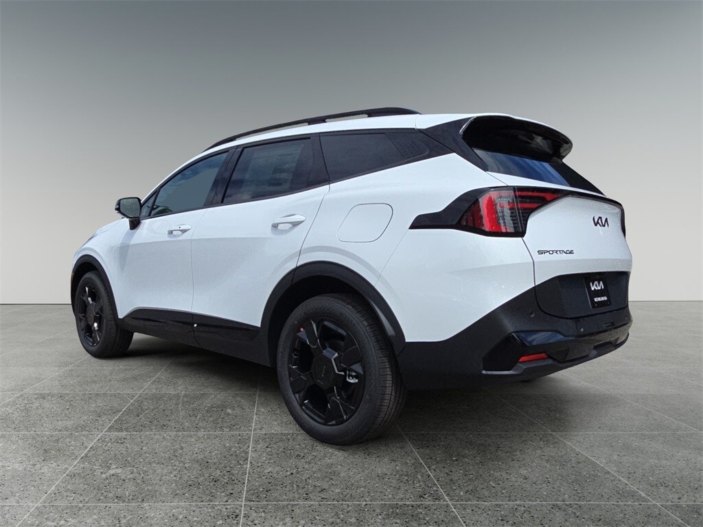 2026 Kia Sportage X-Line photo 3