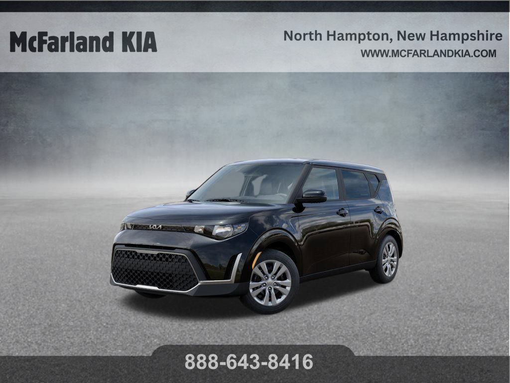 2025 Kia Soul LX's photo
