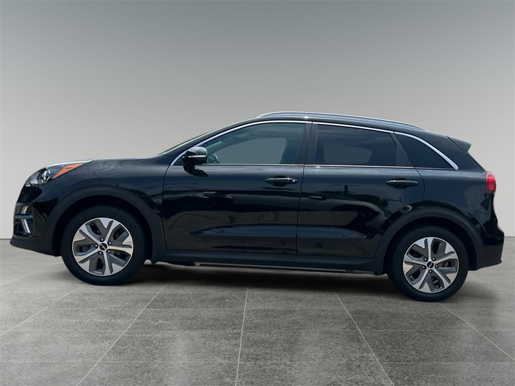 Used 2022 Kia Niro EX Premium with VIN KNDCE3LG3N5131569 for sale in North Hampton, NH