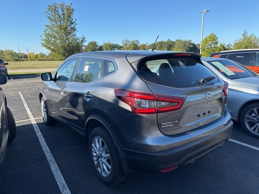 2022 Nissan Rogue Sport S photo 4