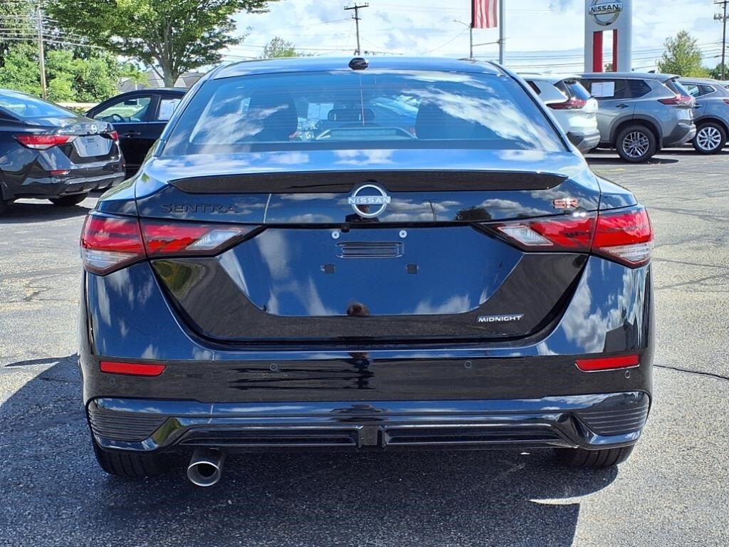 2025 Nissan Sentra SR photo 3