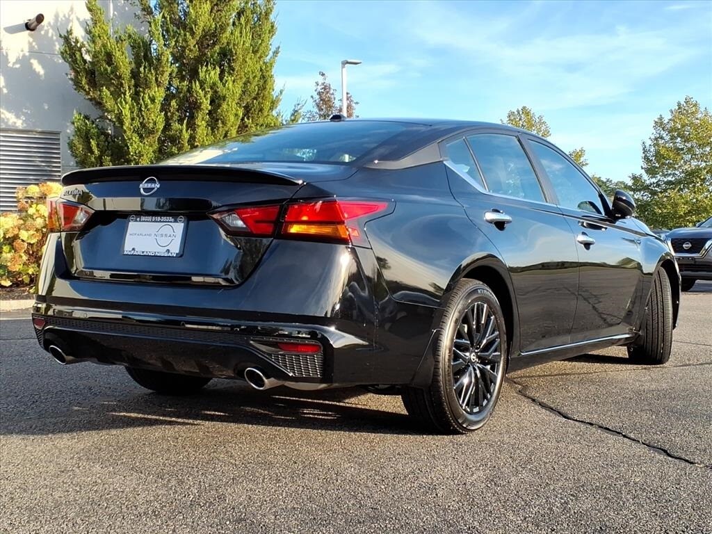 2025 Nissan Altima 2.5 SV photo 4