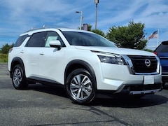 2025 Nissan Pathfinder SL SUV