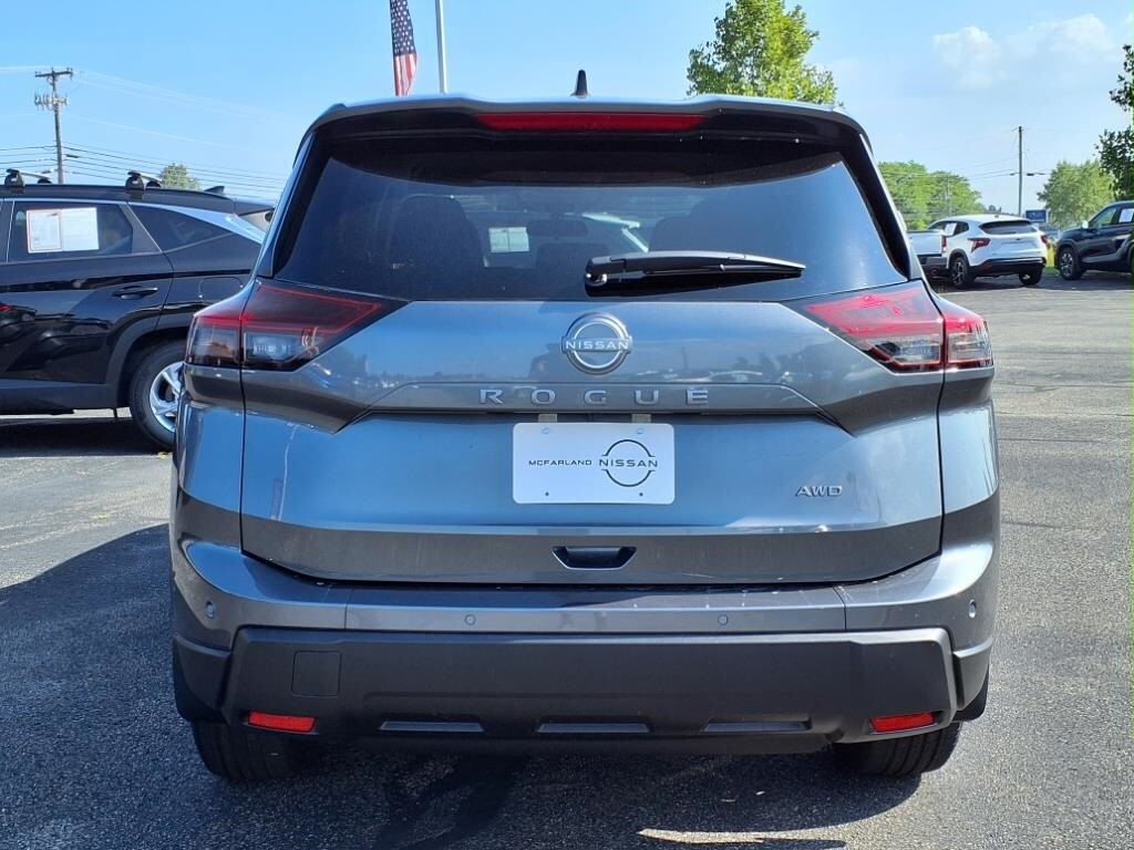 2026 Nissan Rogue S photo 2
