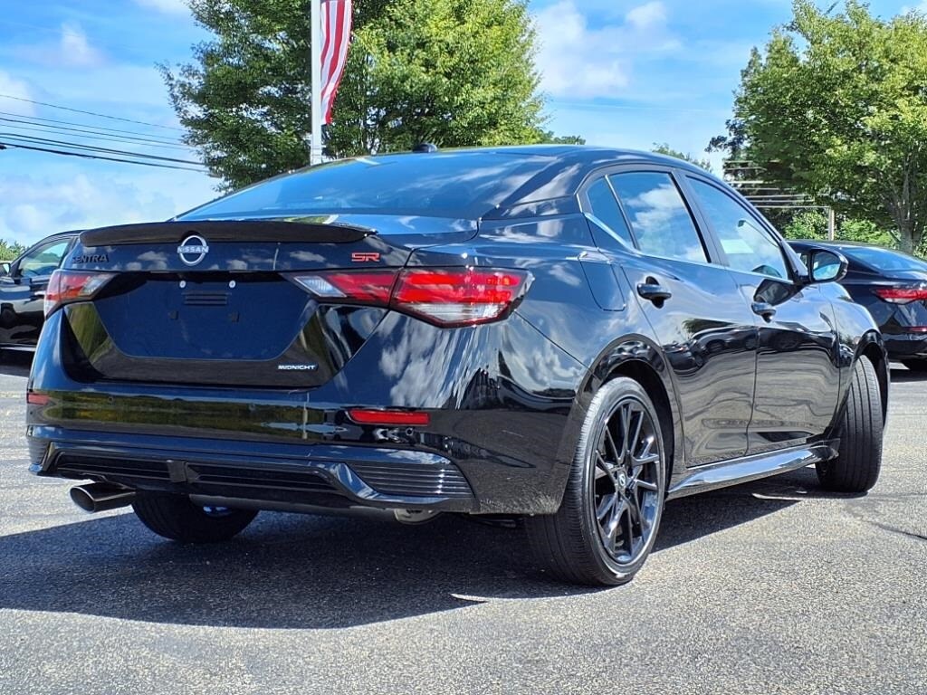 2025 Nissan Sentra SR photo 2