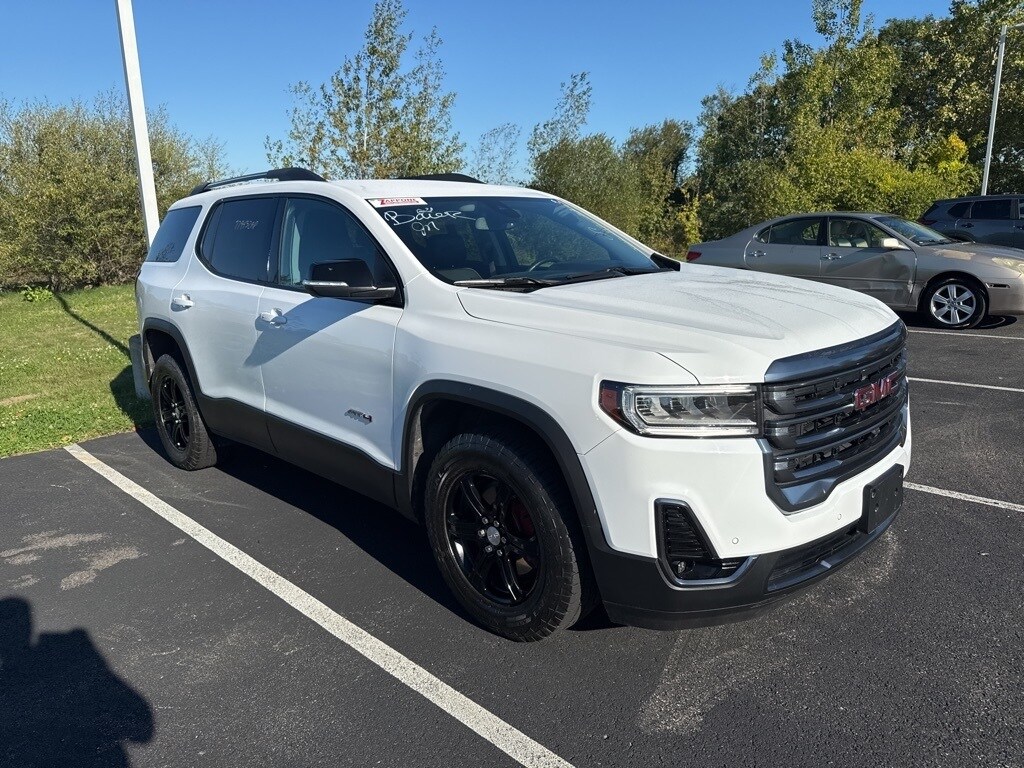 2022 Gmc Acadia AT4 photo 2