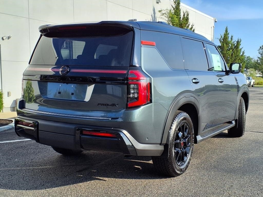 2025 Nissan Armada photo 2