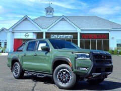 2025 Nissan Frontier PRO-4X Truck
