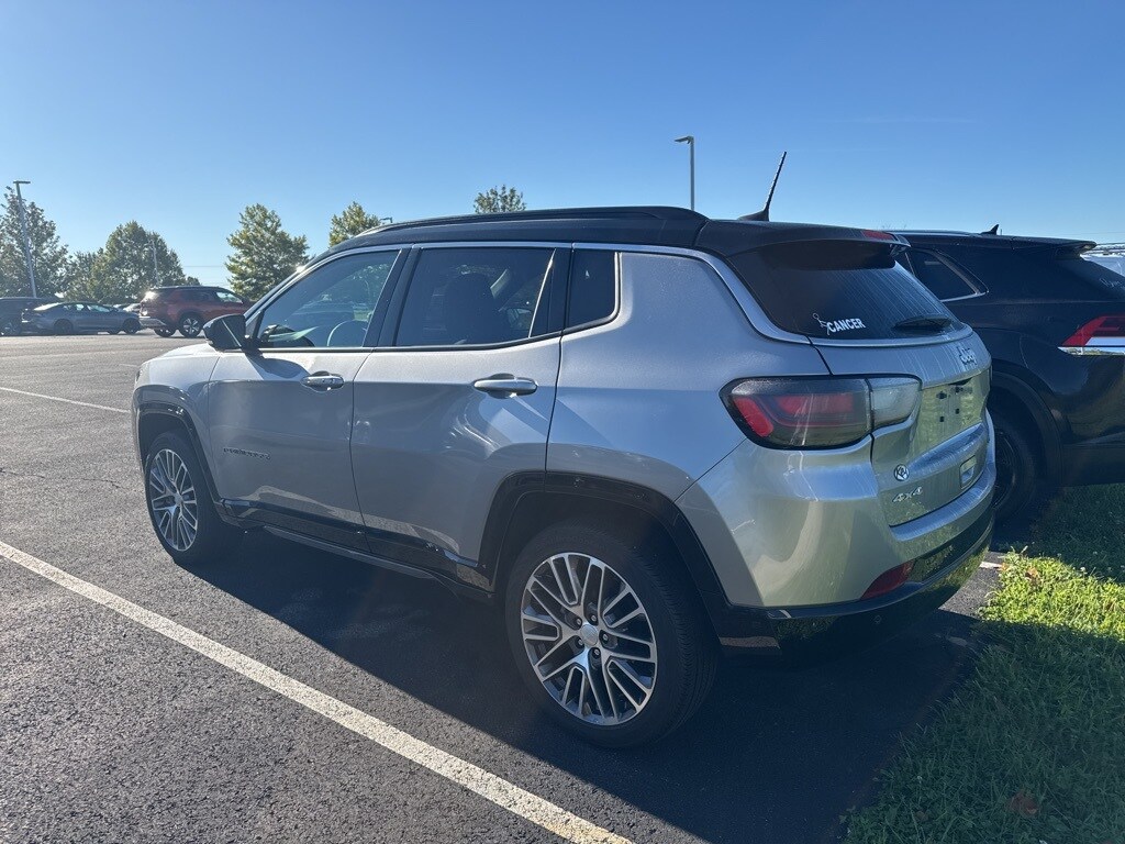 2024 Jeep Compass Limited photo 2