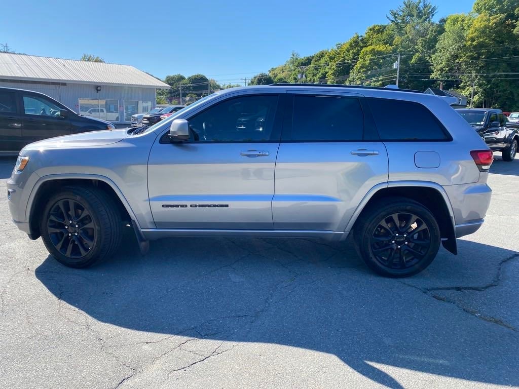 Used 2018 Jeep Grand Cherokee Altitude with VIN 1C4RJFAG6JC268778 for sale in Springfield, VT