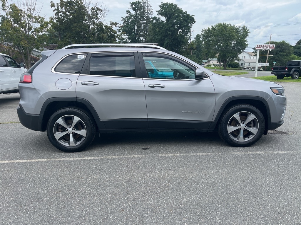 Used 2019 Jeep Cherokee Limited with VIN 1C4PJMDXXKD208358 for sale in Springfield, VT