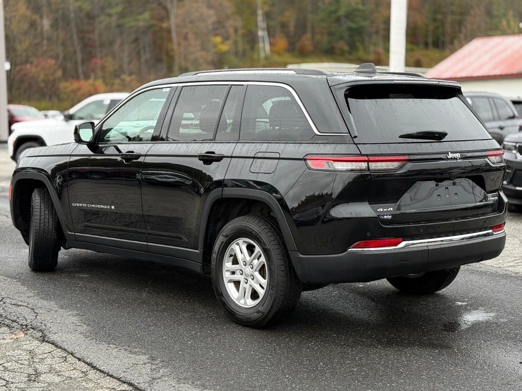 Used 2024 Jeep Grand Cherokee Laredo SUV