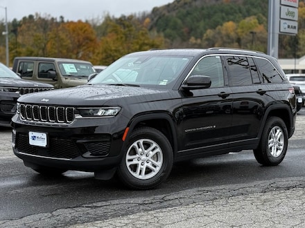 2024 Jeep Grand Cherokee Laredo SUV 2024 Jeep Grand Cherokee Laredo SUV