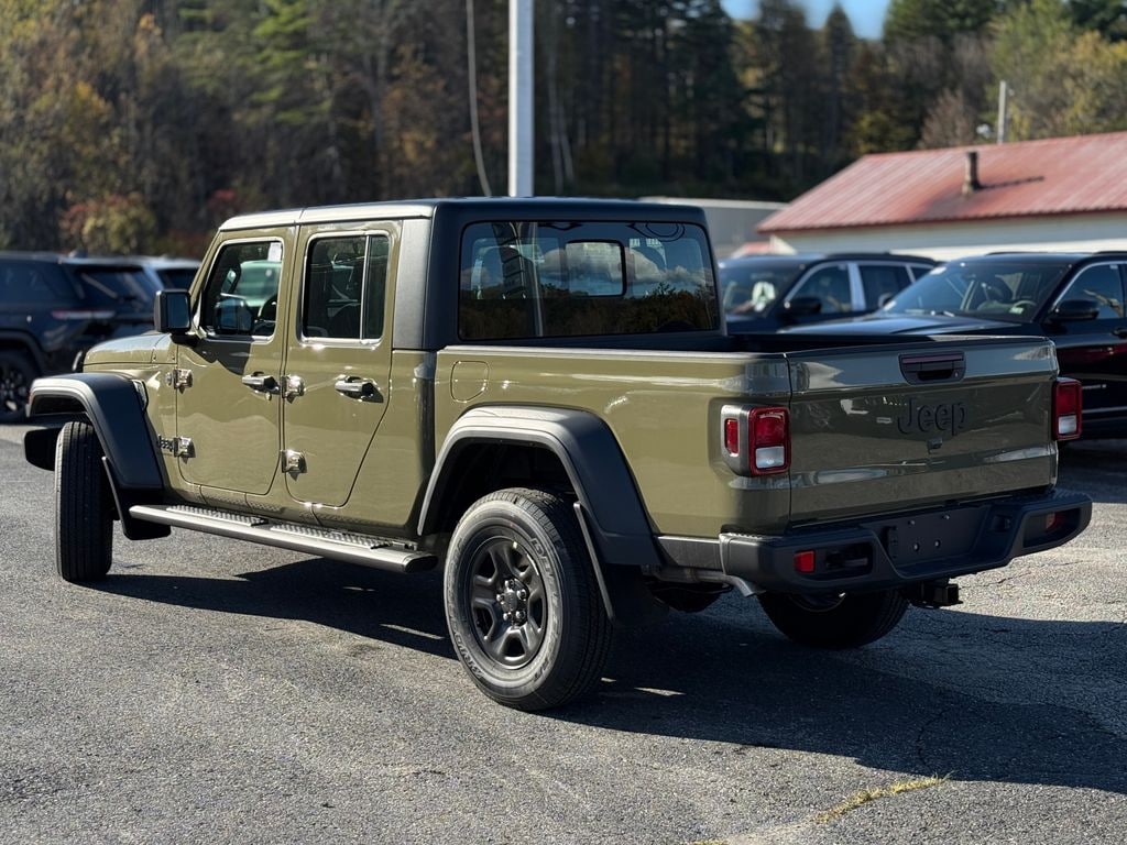 New 2025 Jeep Gladiator Sport Pickup