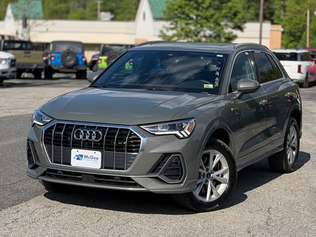 2025 Audi Q3 45 TFSI S Line Premium quattro's photo