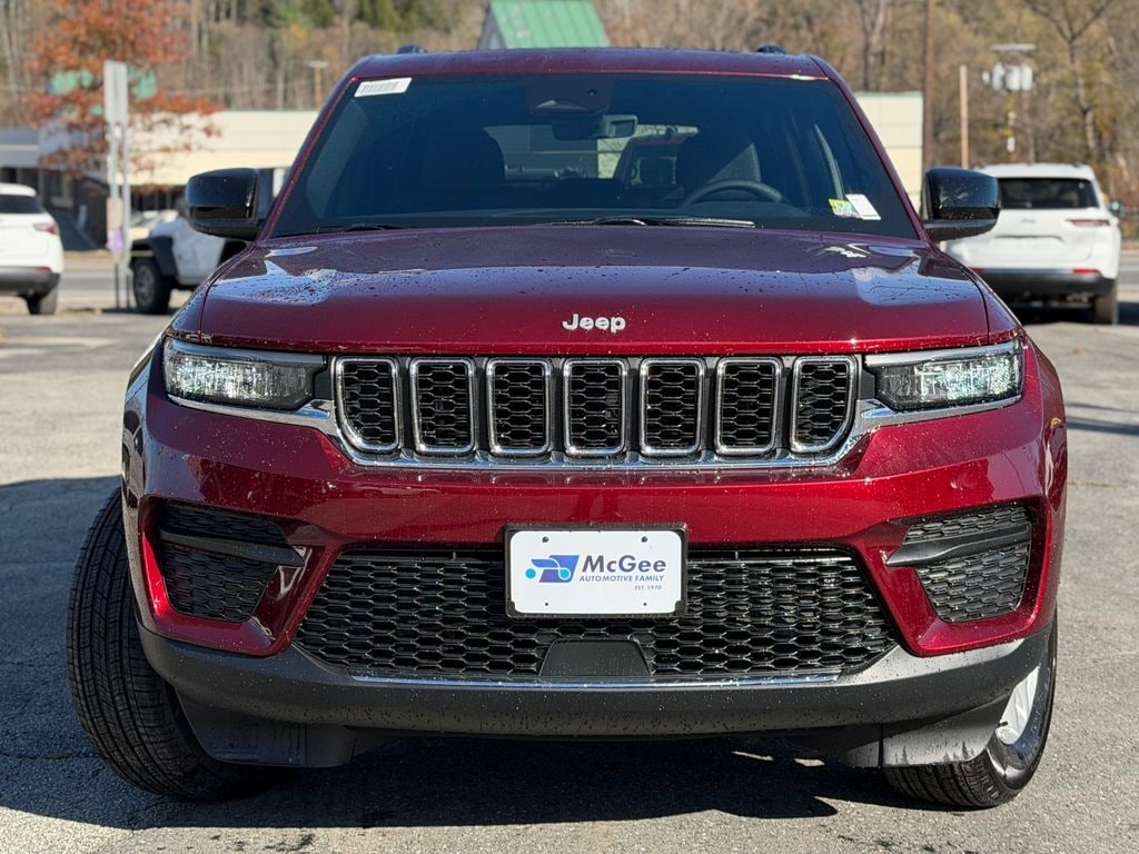 New 2025 Jeep Grand Cherokee Laredo X Sport Utility