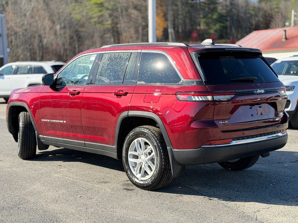 New 2025 Jeep Grand Cherokee Laredo X Sport Utility