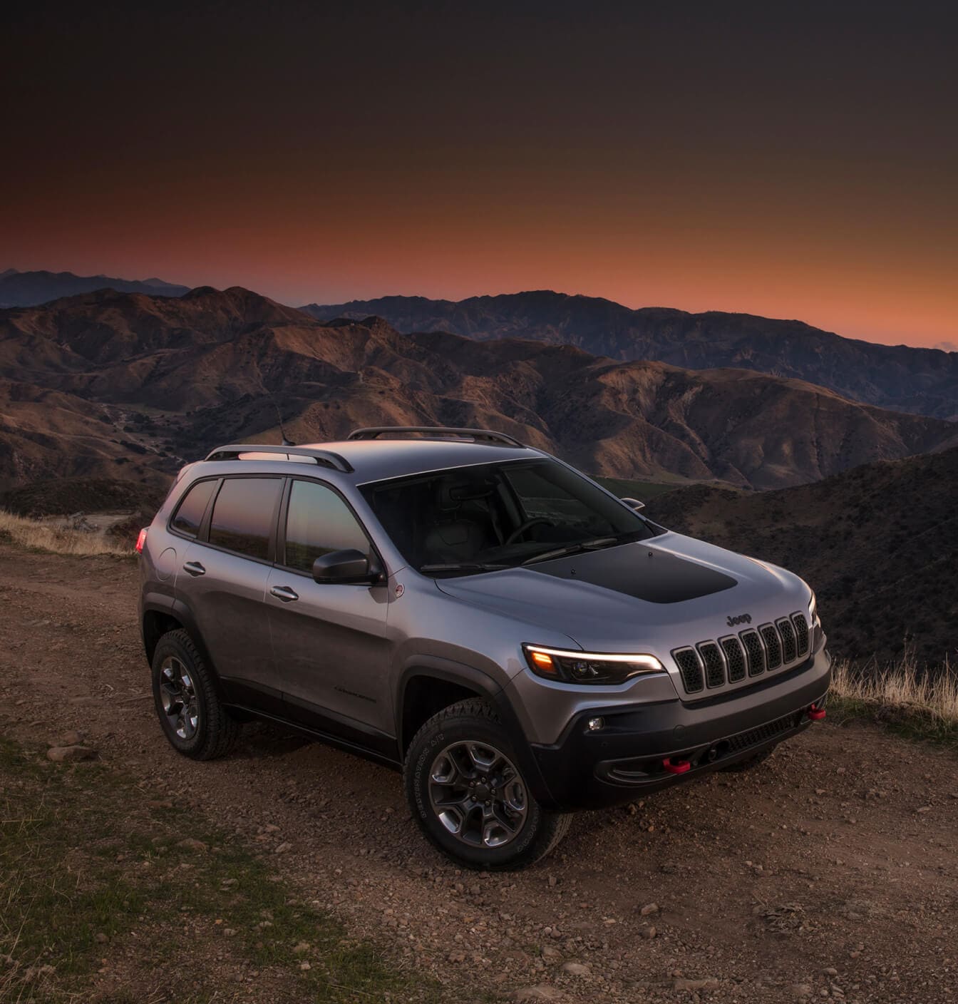 New 2023 Jeep Cherokee Specs & Dimensions