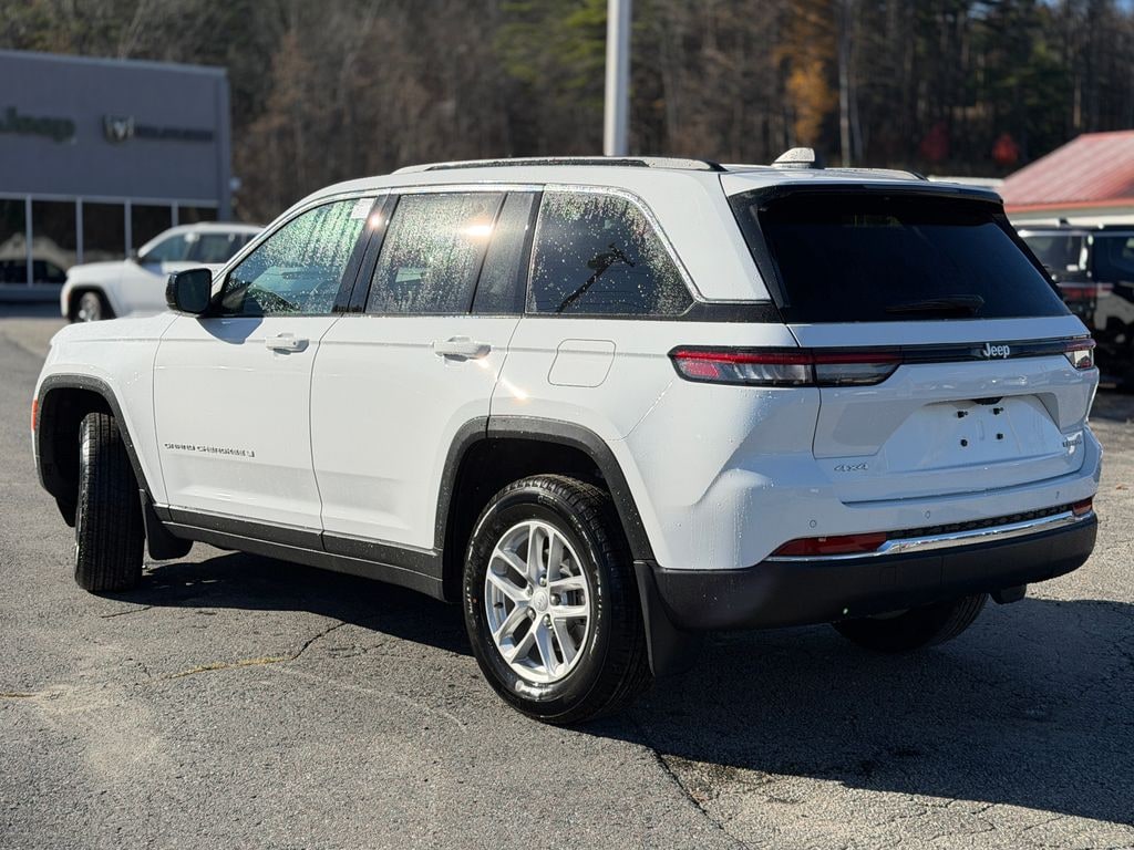 New 2025 Jeep Grand Cherokee Laredo X Sport Utility