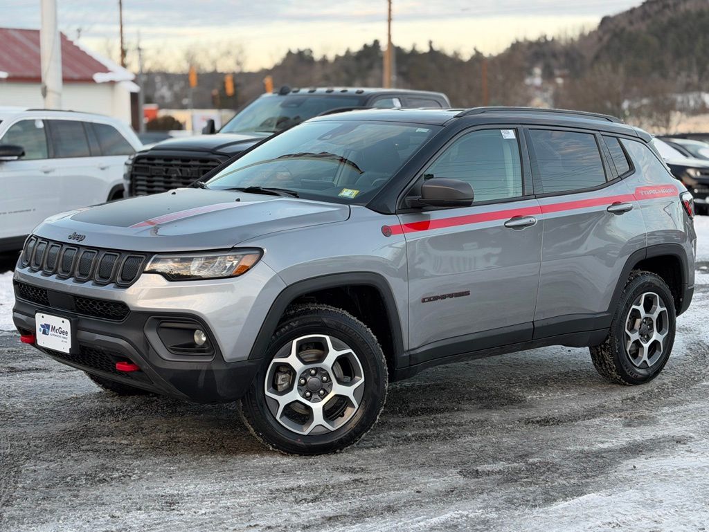 2022 Jeep Compass Trailhawk's photo
