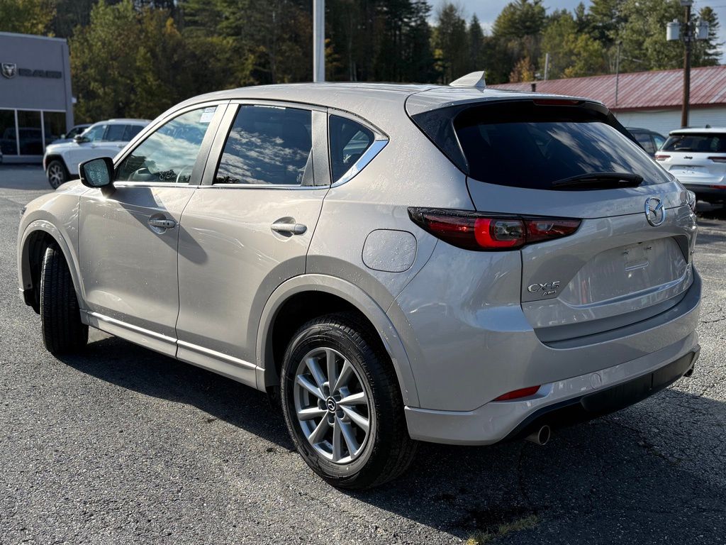 2025 Mazda CX-5 2.5 S Preferred photo 2