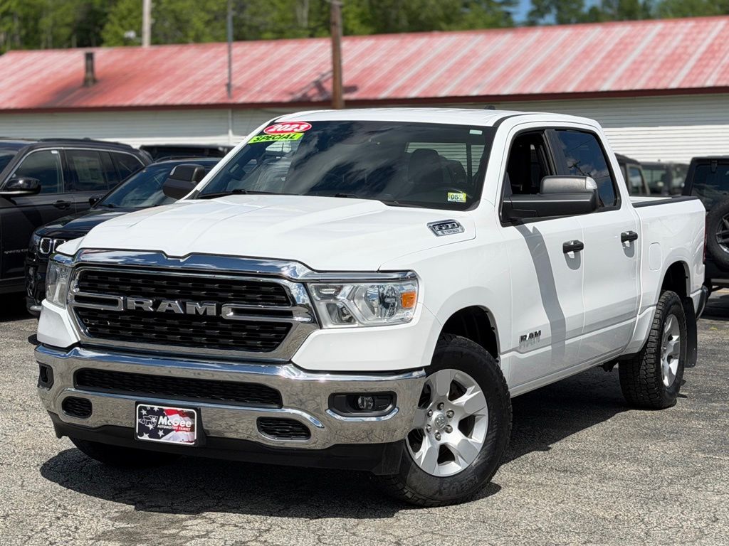 2023 RAM 1500 Big Horn/Lone Star 4x4 Crew Cab 5'7's photo