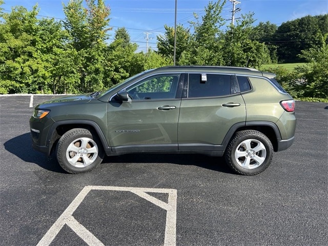 Used 2019 Jeep Compass Latitude with VIN 3C4NJDBB4KT801173 for sale in Barre, VT