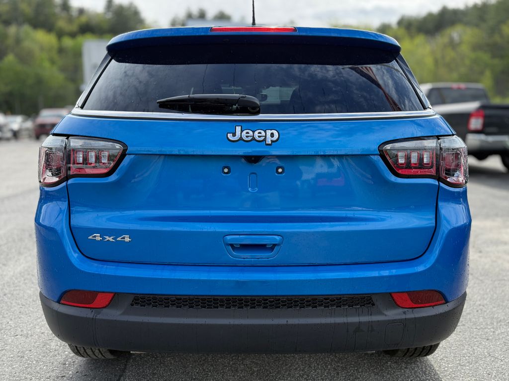 2025 Jeep Compass Sport photo 4