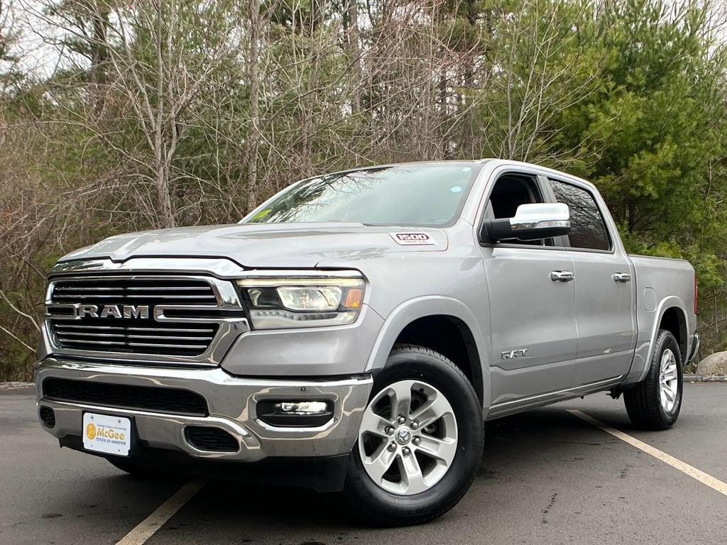2022 RAM 1500 Laramie 4x4 Crew Cab 5'7's photo