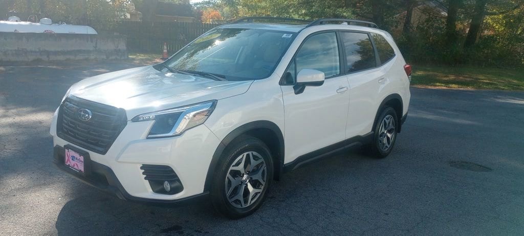 Used 2023 Subaru Forester Premium SUV