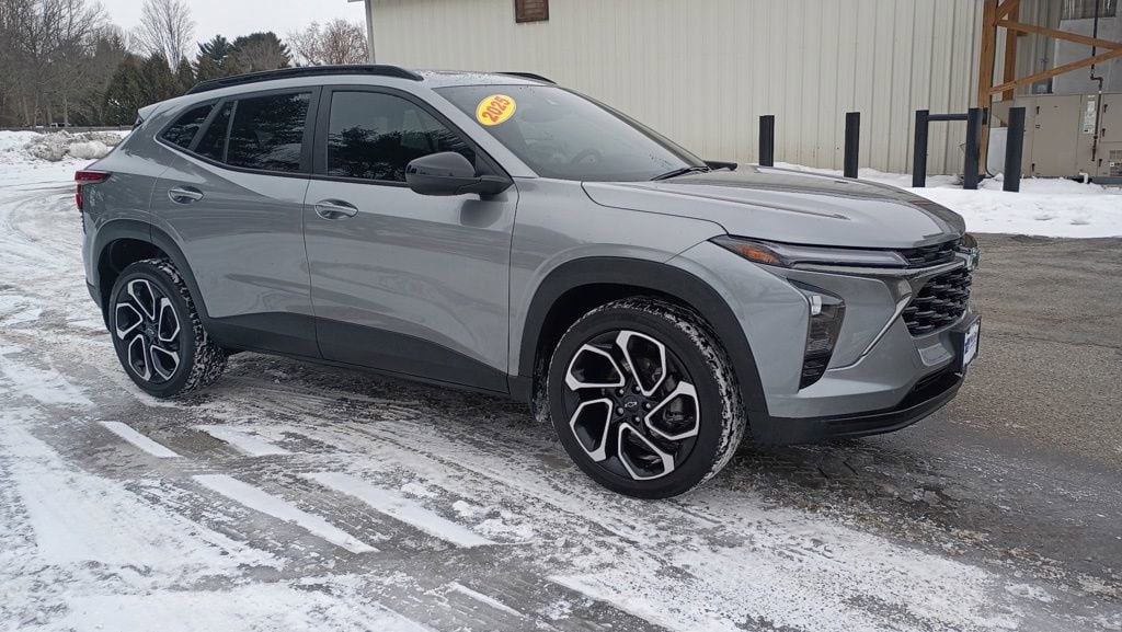 2025 Chevrolet Trax RS