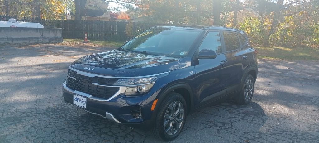 Used 2025 Kia Seltos LX SUV