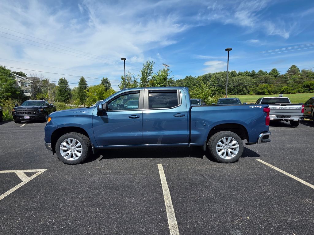 2024 Chevrolet Silverado 1500 LT photo 4