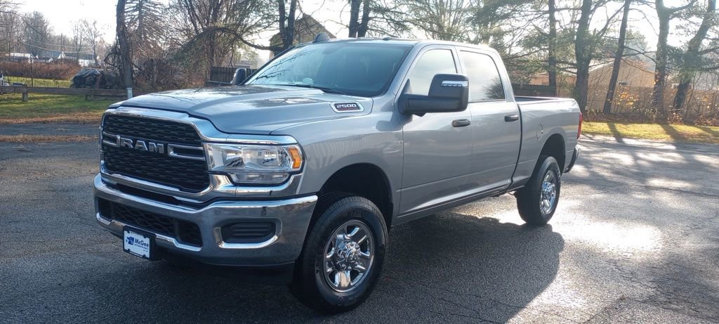 2024 Ram 2500 Tradesman photo 3